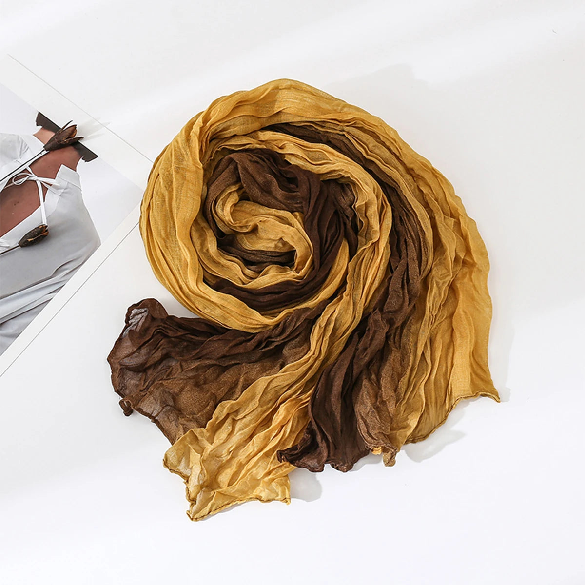 Gradient Linen Travel Scarf